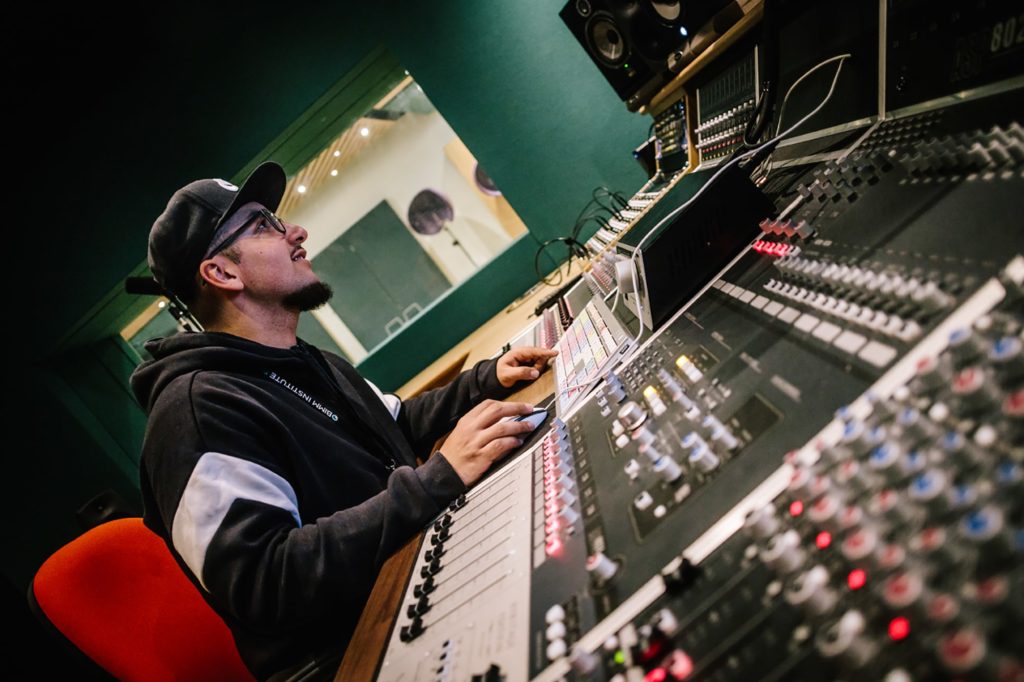 Level 3 Extended Diploma in Music Production BIMM Institute