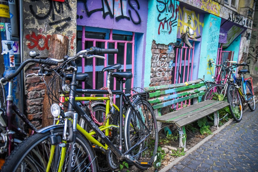 hamburg bike, colourful street