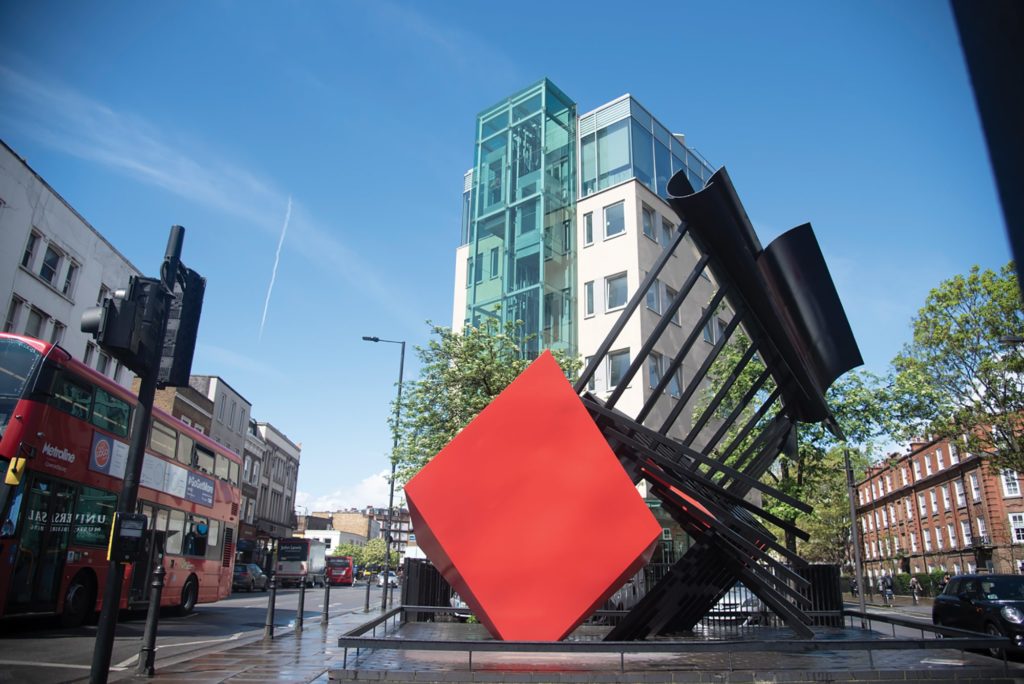 Clarion sculpture in London