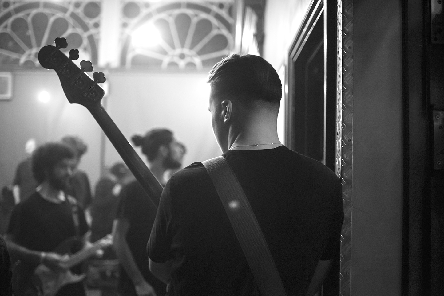 Guitarists Behind The Scenes at Concorde 2